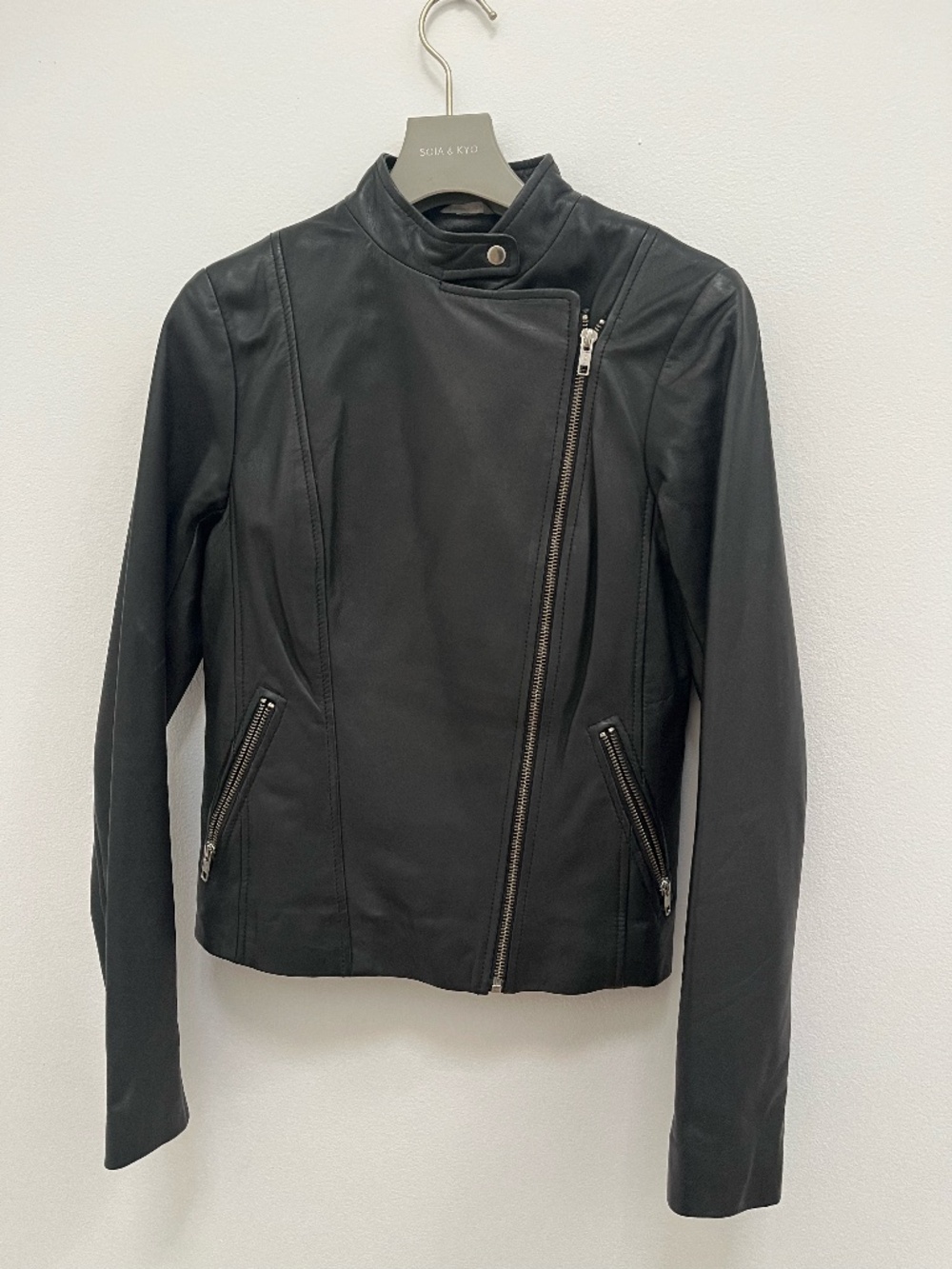 Soia & Kyo Black lambskin Leather Moto Jacket Asymmetrical Zip Floral Lining XS